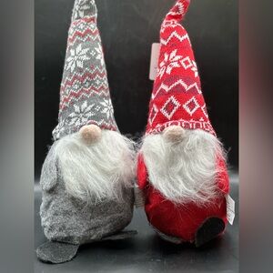 Christmas Gnomes Set is 2